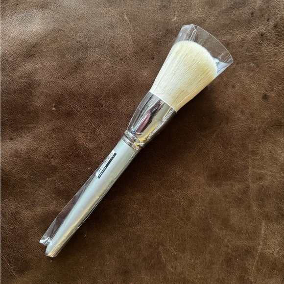 NEW! Sephora Professionnel Round Powder Brush #41 Big - Picture 1 of 4